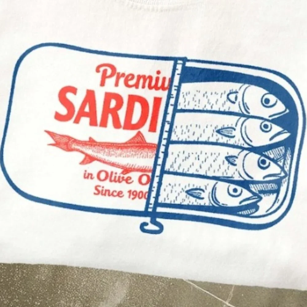 Retro Fish Graphic Tee for Men Women, Trendy Aesthetic Top - Picture 2 of 3